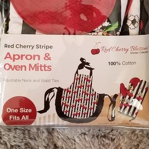 🍒 Cherry Apron and 2oven mitts